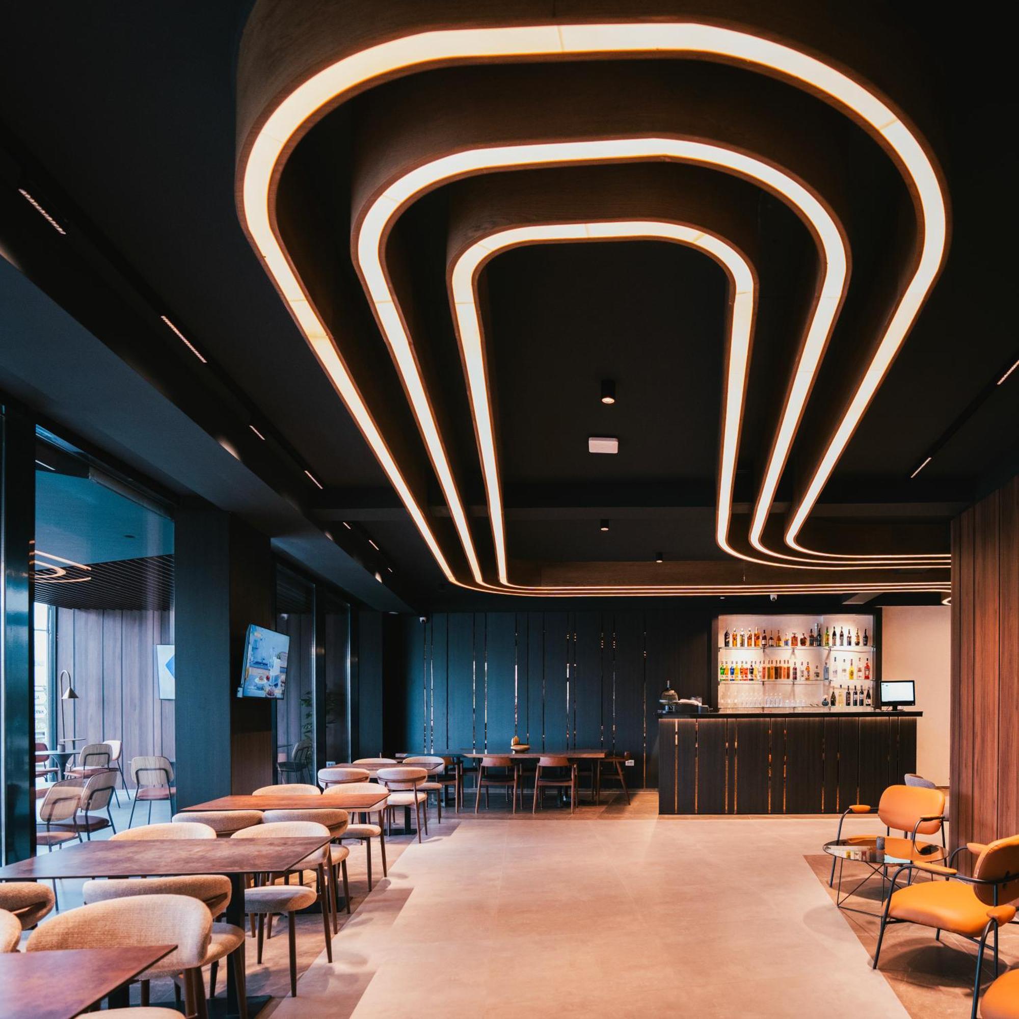Star Hill Hotel Приштина Экстерьер фото
